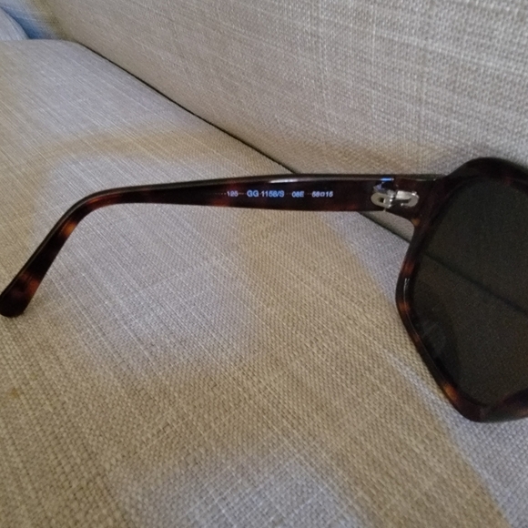 Gucci Tortoise Shell Sunglasses & Case. - Picture 3 of 9
